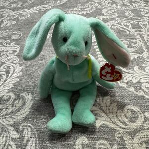 TY Beanie Baby Hippity the Green Bunny 1996 Plush Toy